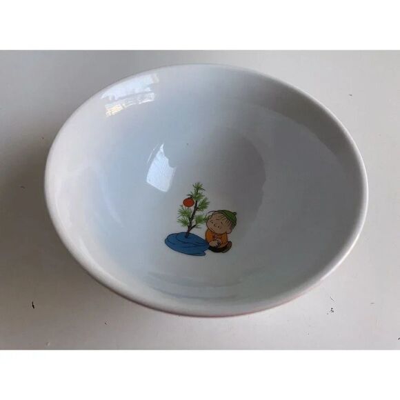 Peanuts Snoopy CHARLIE BROWN CHRISTMAS Linus Ceramic Cereal Dessert Bowl NEW - Picture 1 of 7
